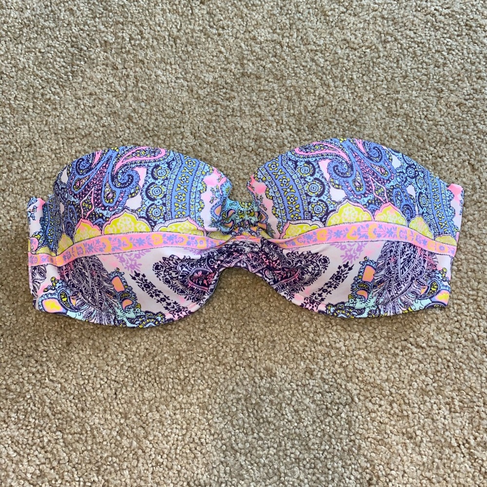 SOLD Victoria’s Secret Paisley Bikini Top